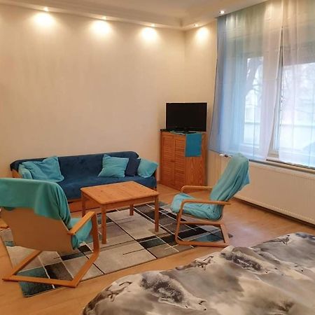 Lara Apartman Budapest Luaran gambar
