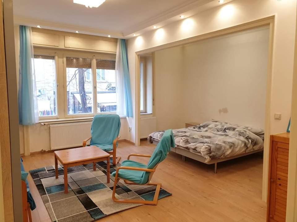 Lara Apartman Budapest Luaran gambar