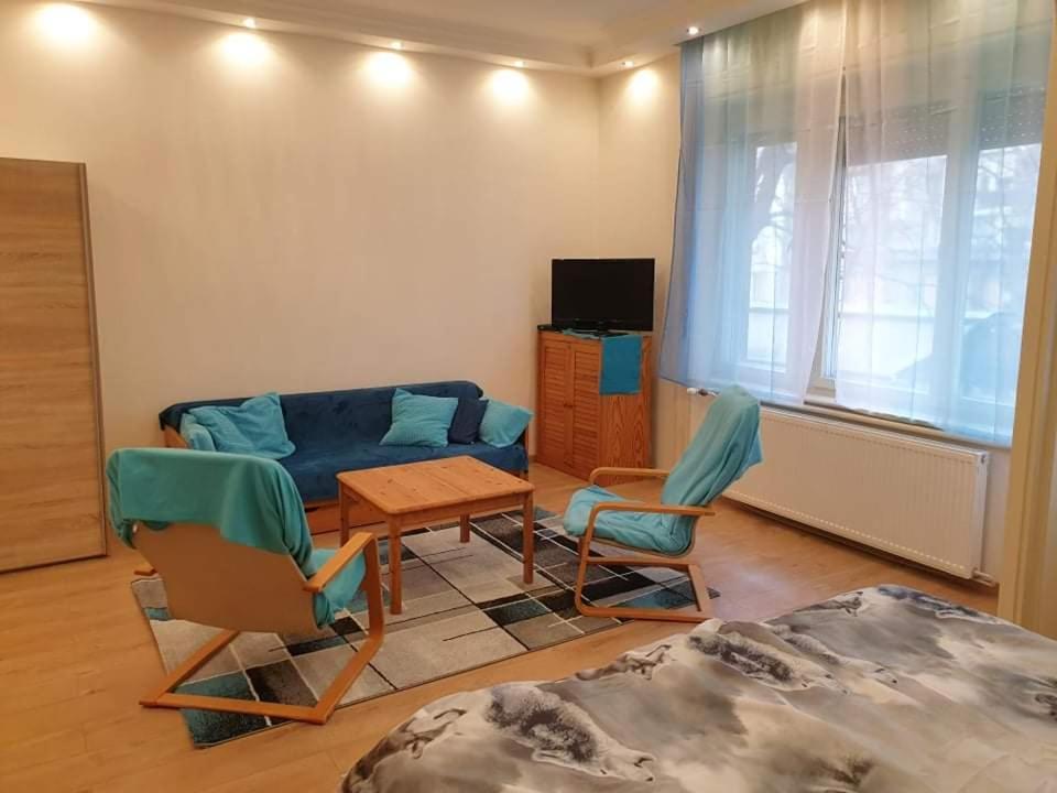 Lara Apartman Budapest Luaran gambar