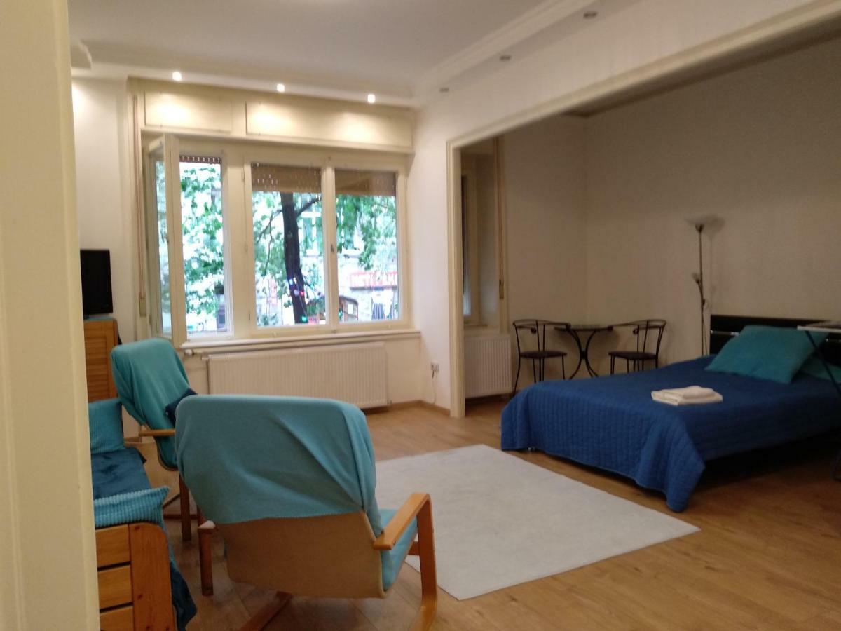 Lara Apartman Budapest Luaran gambar